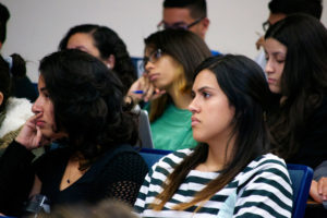 Asistentes-a-la-conferencia-de-Tavárez-Mirabal