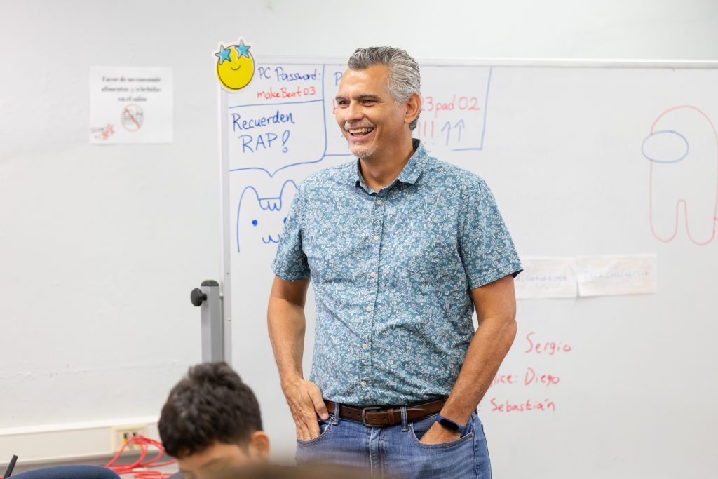 Dr. Carlos Corrada, decano interino de la Facultad de Ciencias Naturales