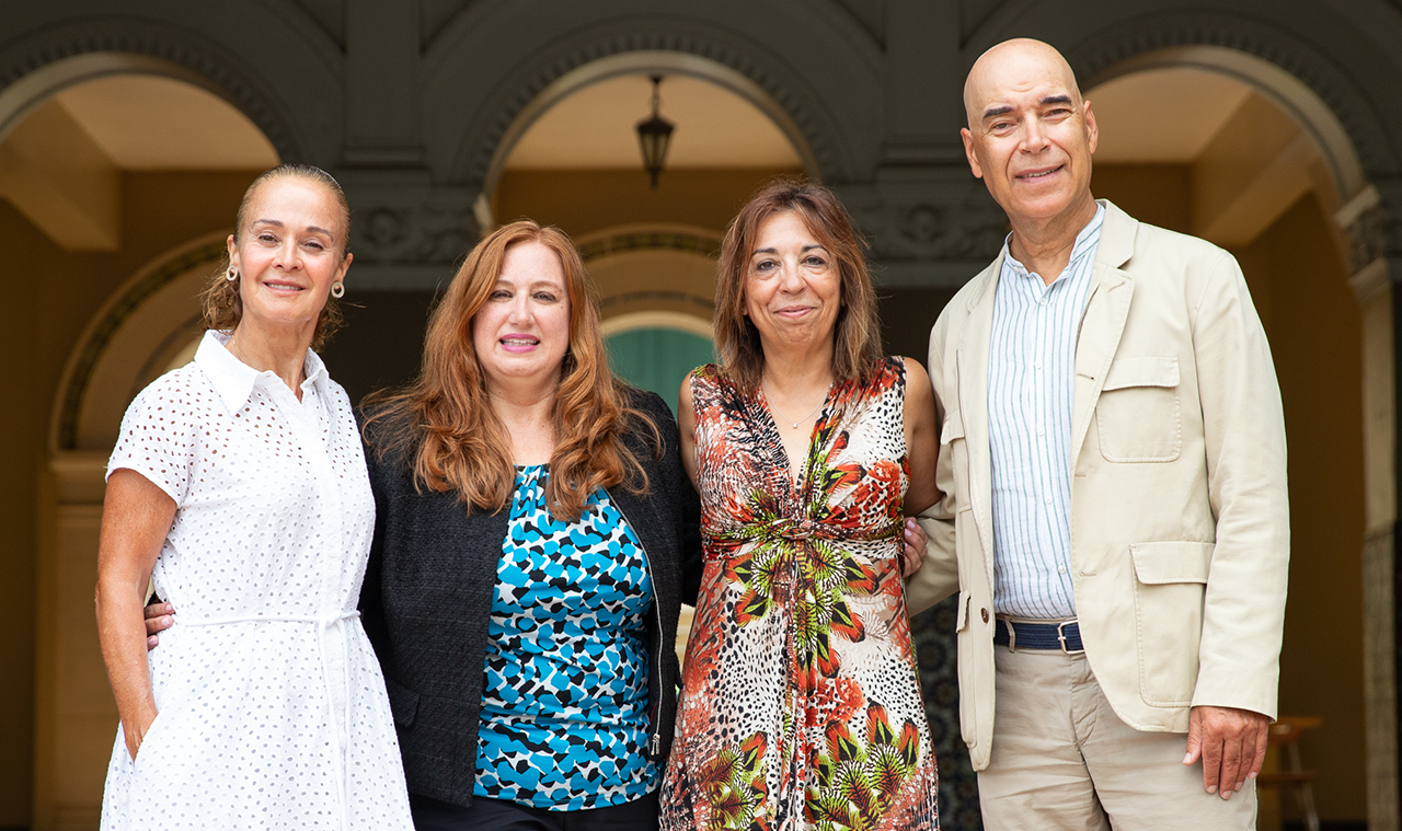 Foto de la Dra. Leonor Pais, Universidad de Coimbra en Portugal; Dra. Laura Galarza, Universidad de Puerto Rico; Dra. Marina Romeo Delgado, Universidad de Barcelona en España; Dr. Nuno Rebbelo Dos Santos, Universidad de Coimbra en Portugal.