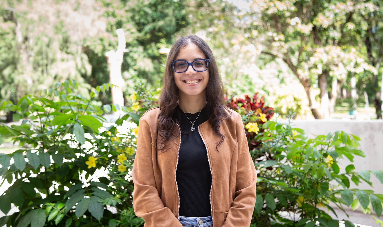 Nota sobre estudiante doctoral de Ciencias Ambientales que recibe subvención de la National Science Foundation 