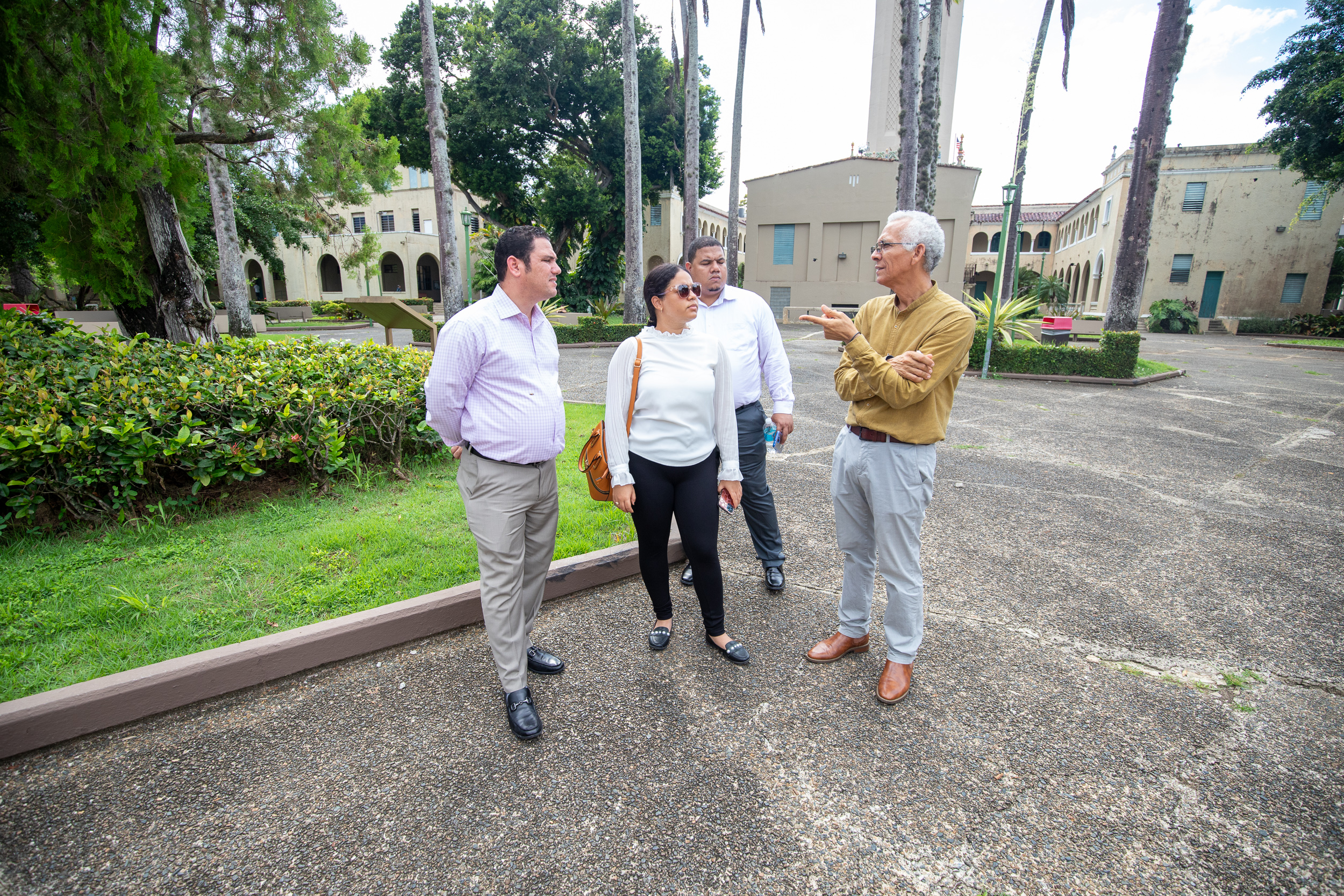 Visita de la delegación del Centro de Capacitación en Política y Gestión Fiscal de la República Dominicana