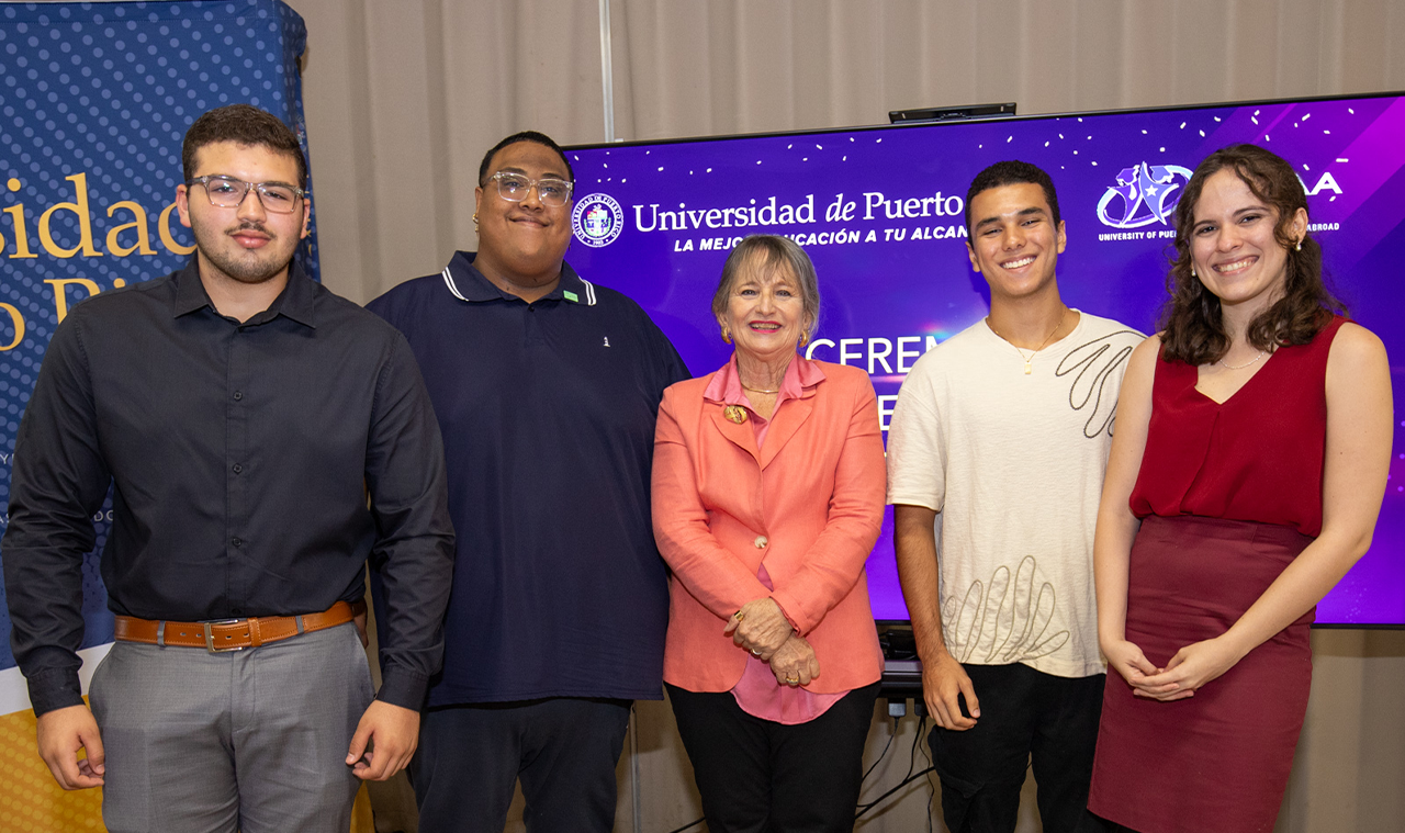 Cuatro estudiantes del Recinto de Río Piedras reciben beca de la UPRAA