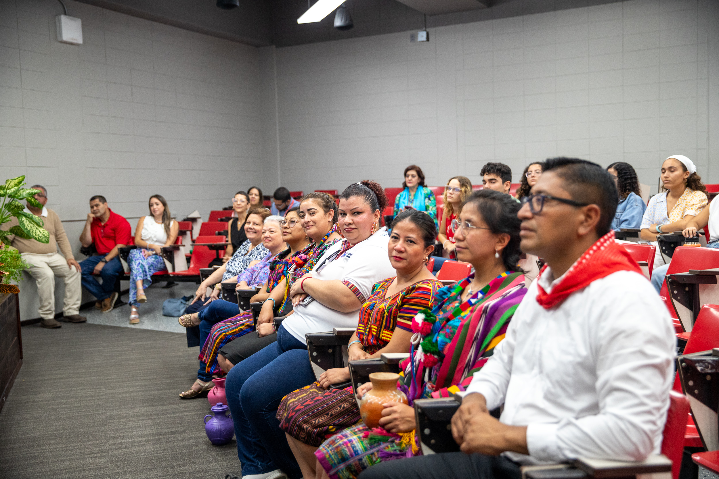 Participación de docentes de la  Universidad San Carlos de Guatemala durante el Encuentro KOSKO 2023