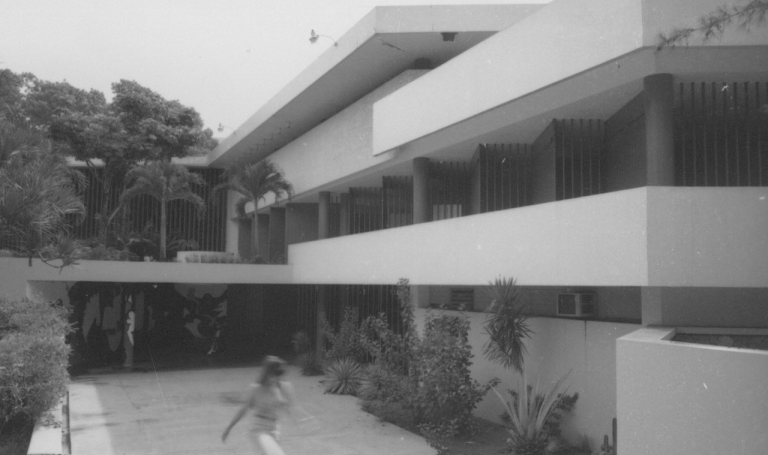 Foto antigua del centro universitario