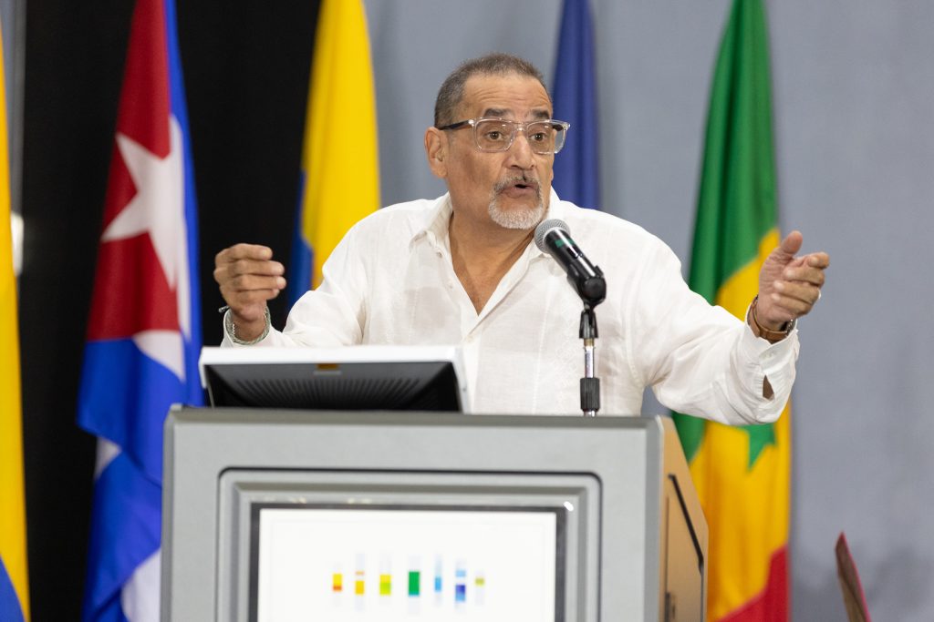 Dr. Carlos Sánchez Zambrana