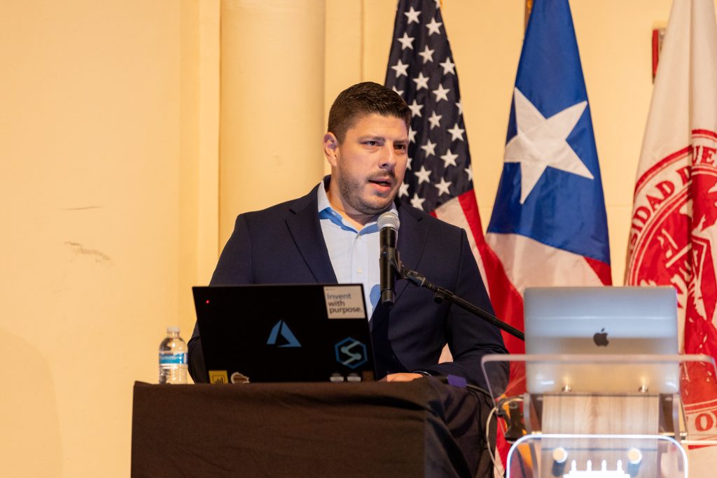 Guillermo Caicedo –especialista en Azure Data e IA de Microsoft