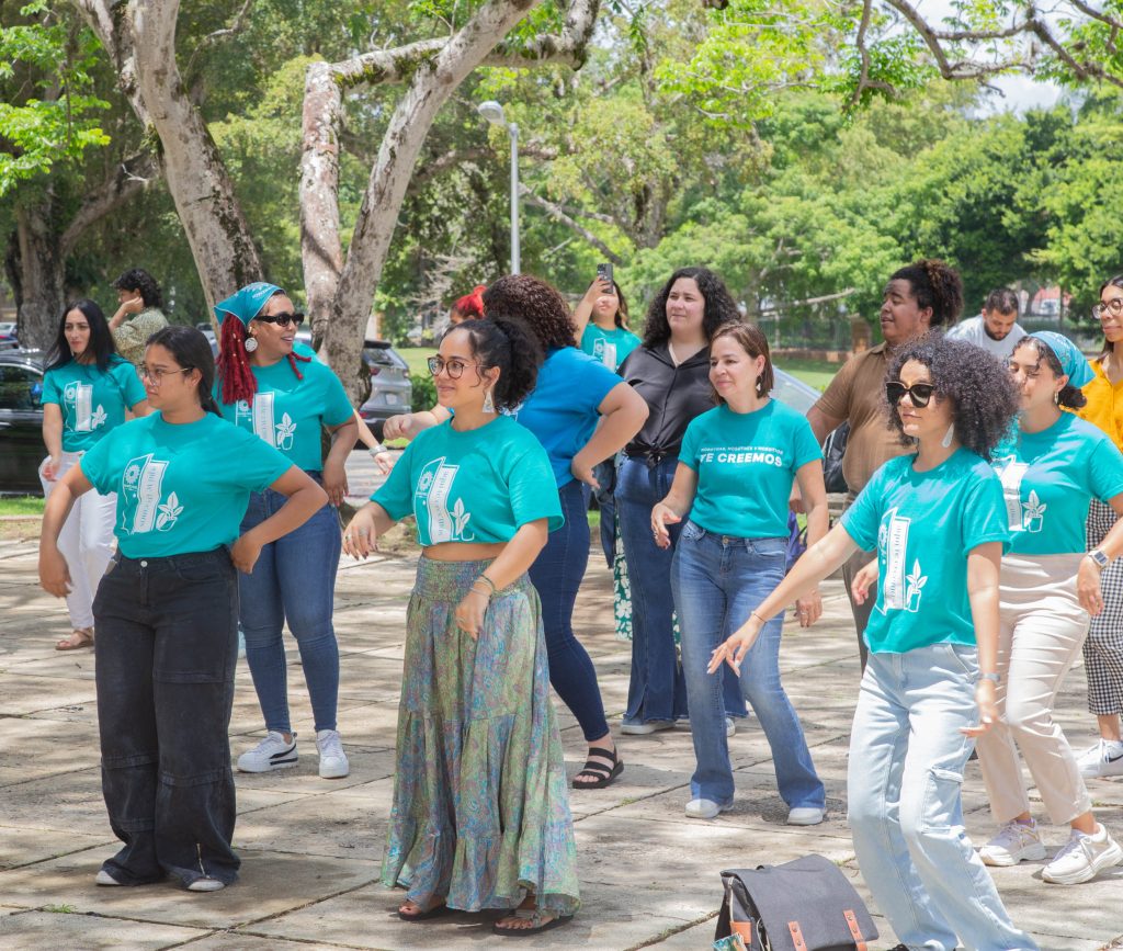 Demostración del baile de la Bomba