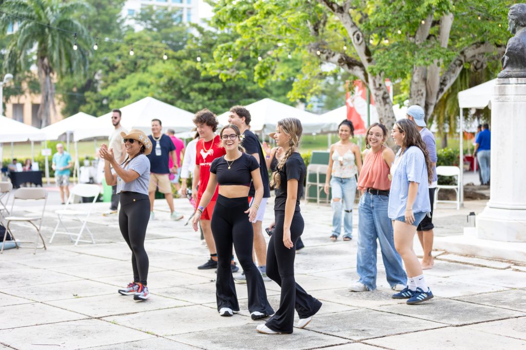 Evento que combinó talleres, charlas, música y diversas actividades interactivas enfocadas en el cuidado de la mente y el cuerpo