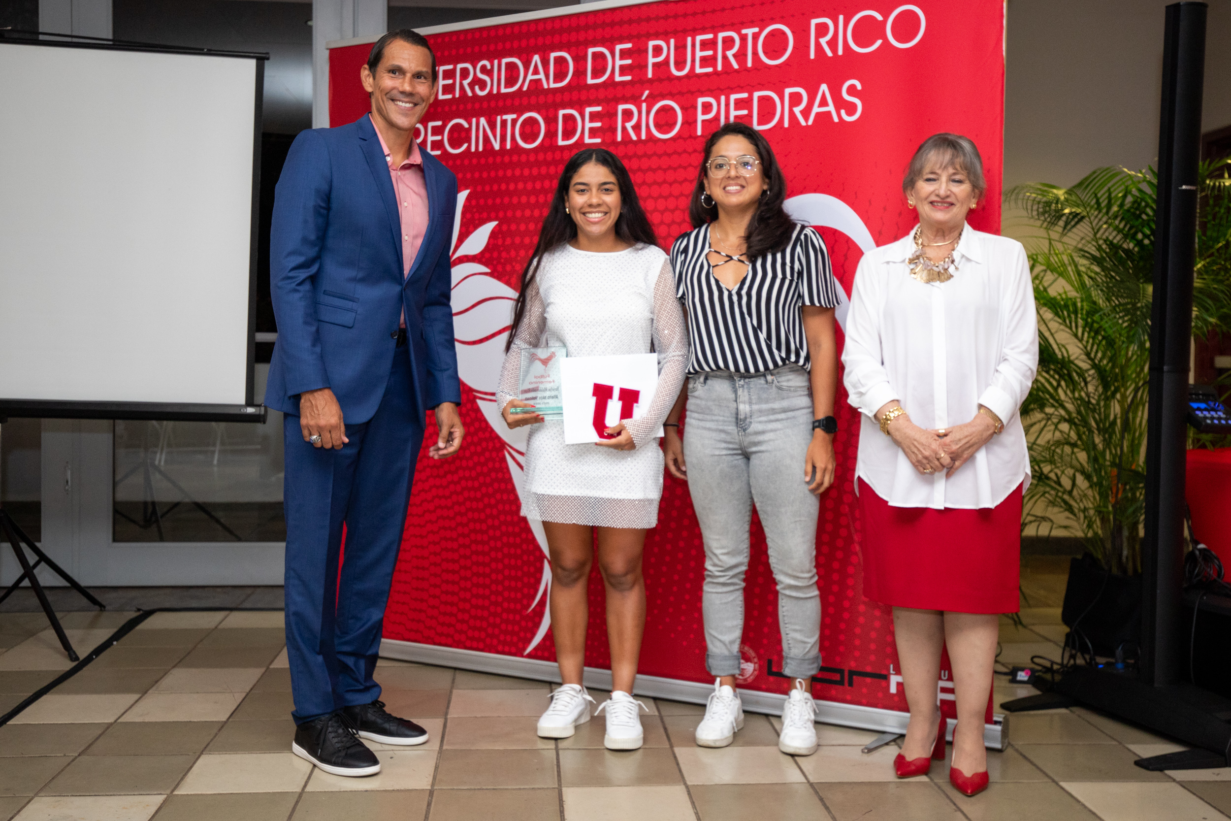 Yarielys Maldonado Ríos, atleta más valiosa del fútbol femenino