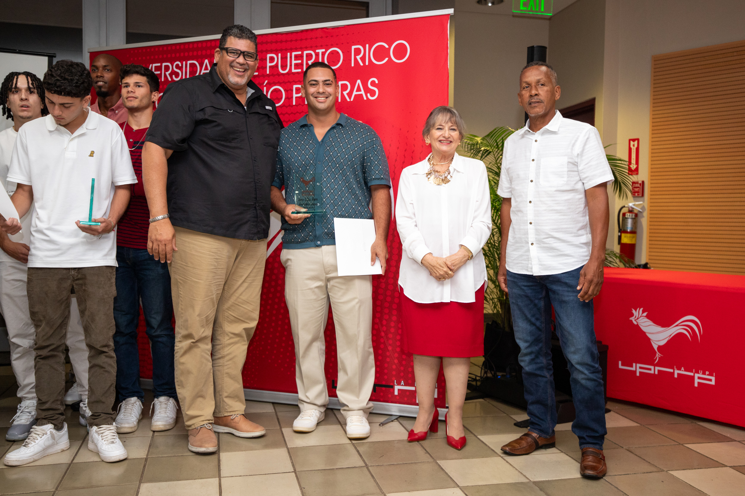 Josean E. Díaz Rivera, atleta más valioso de atletismo