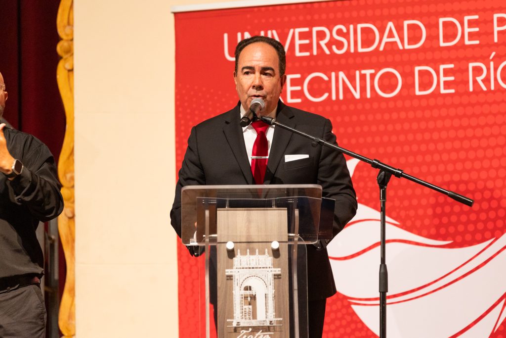 Dr. Luis A. Ferrao, presidente de la UPR