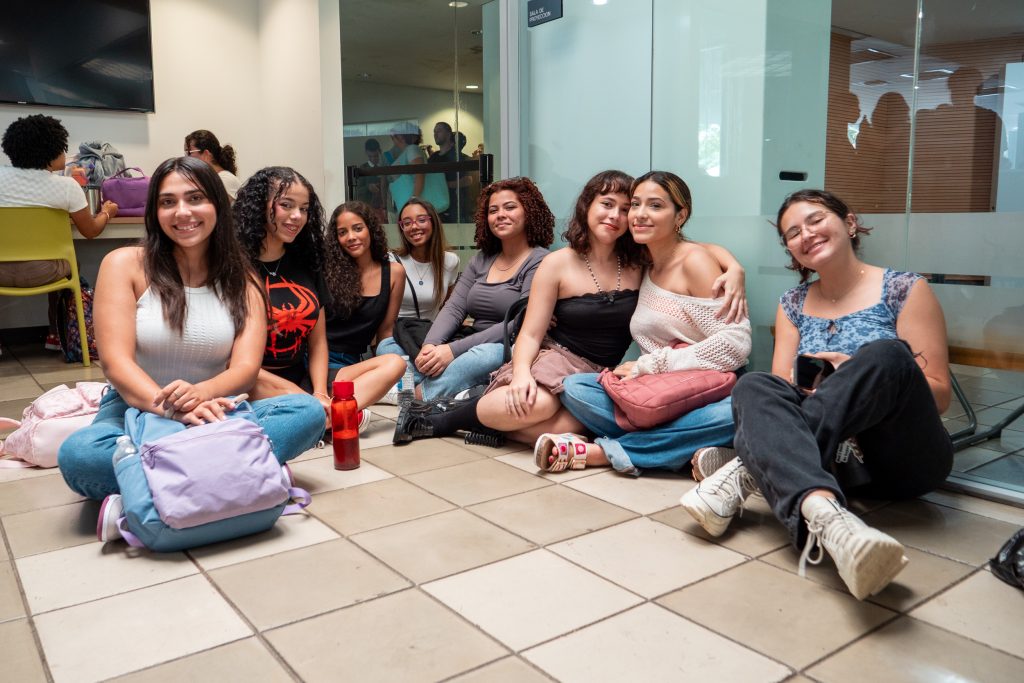 Estudiantes en el primer día de clases