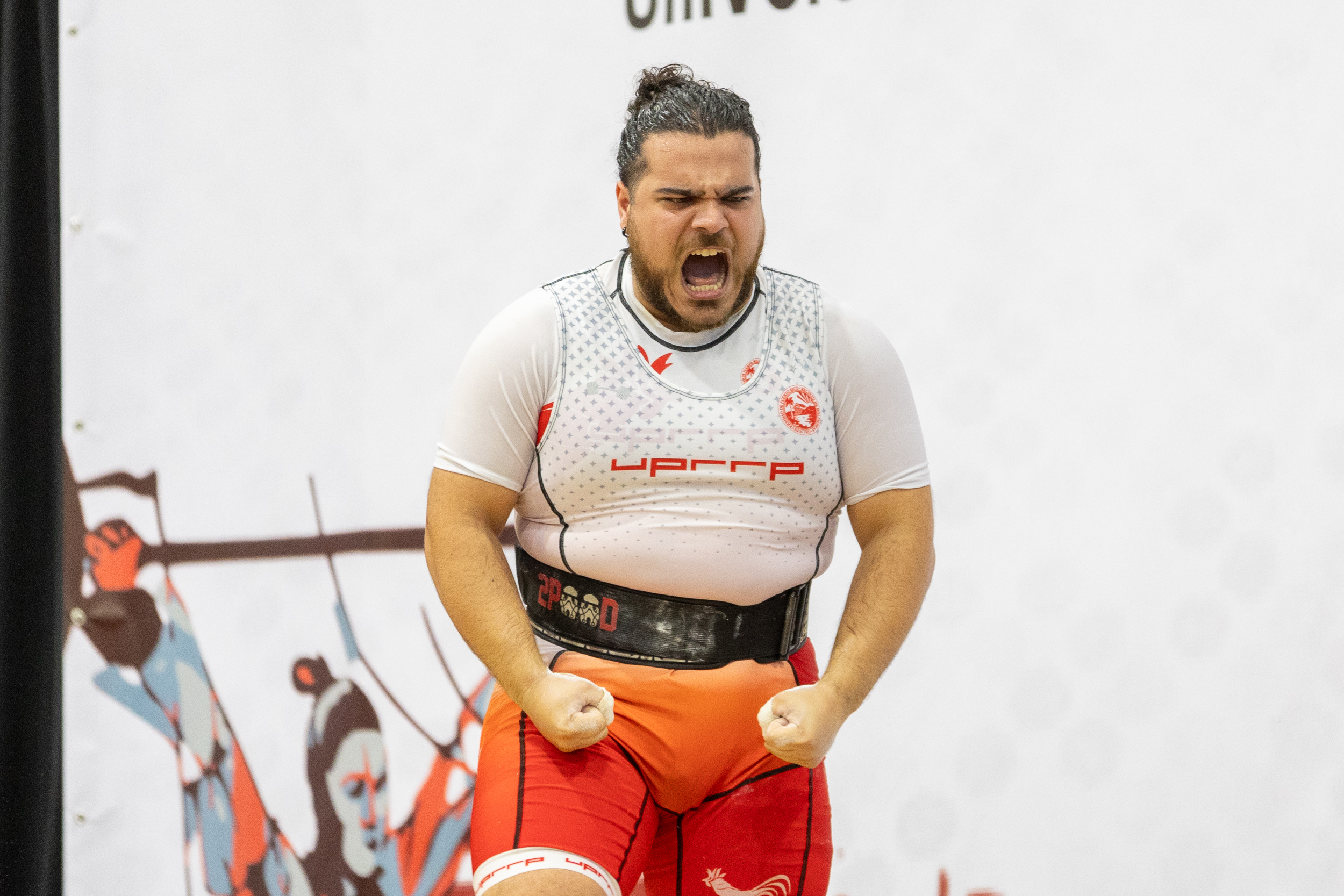 Competidor del equipo de halterofilia masculino