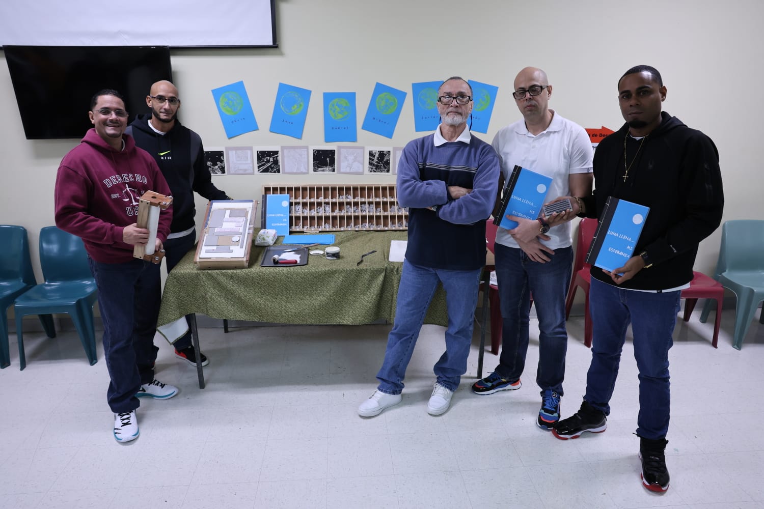 Los autores del libro: Miguel Nieves Domínguez, Raúl Reyes Chalas, Juan Negrón Ayala, Gadiel Falcón Rodríguez y Javier Rodríguez Rodríguez
