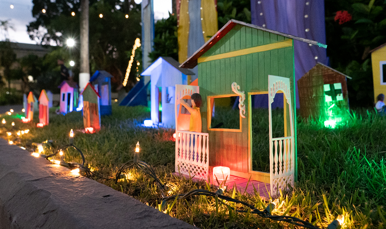 Entre música, luces y algarabía se celebró la Navidad en la IUPI