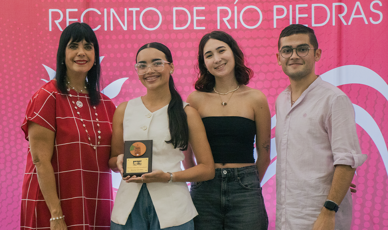 Premio Liderazgo Estudiantil- Moraima Colón