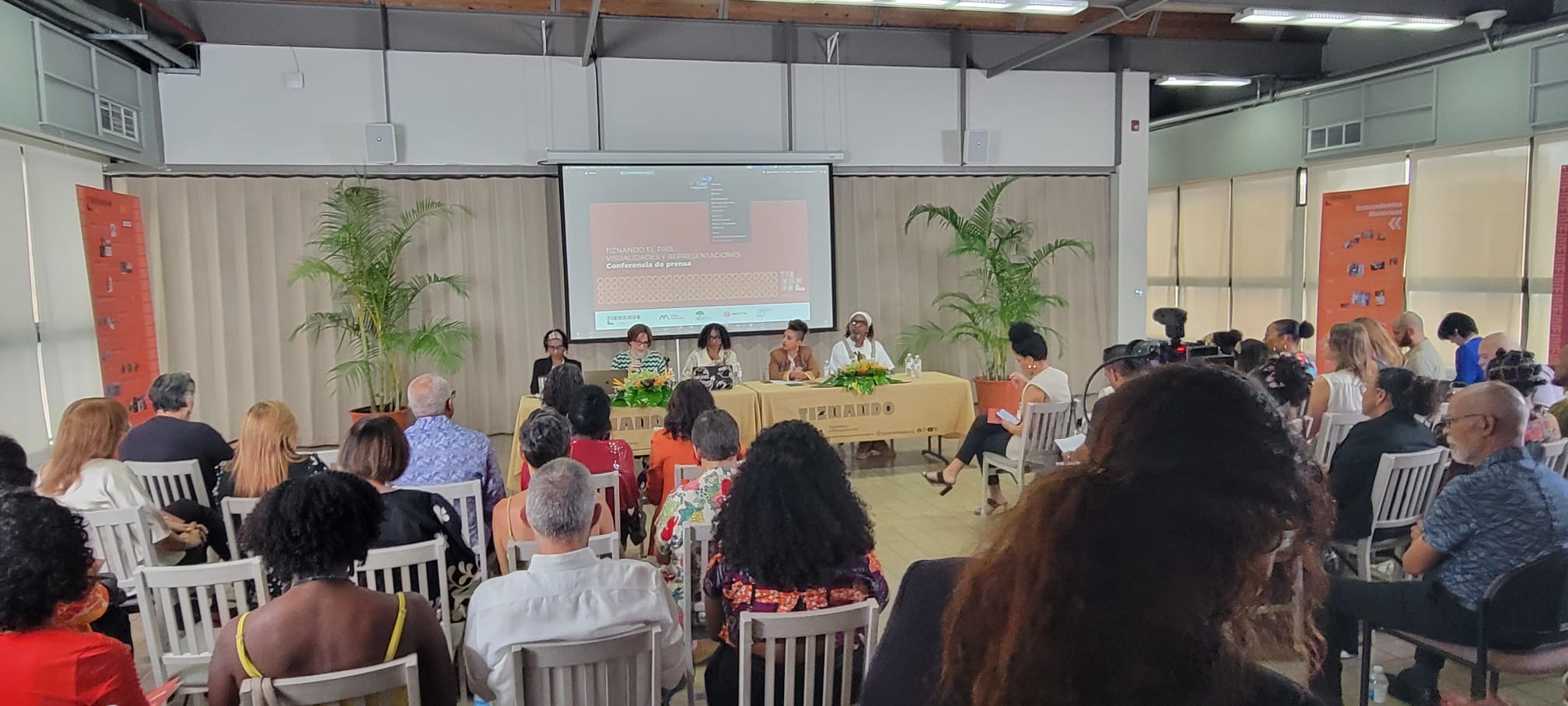 Presentación de las nuevas iniciativas de Tiznando al País