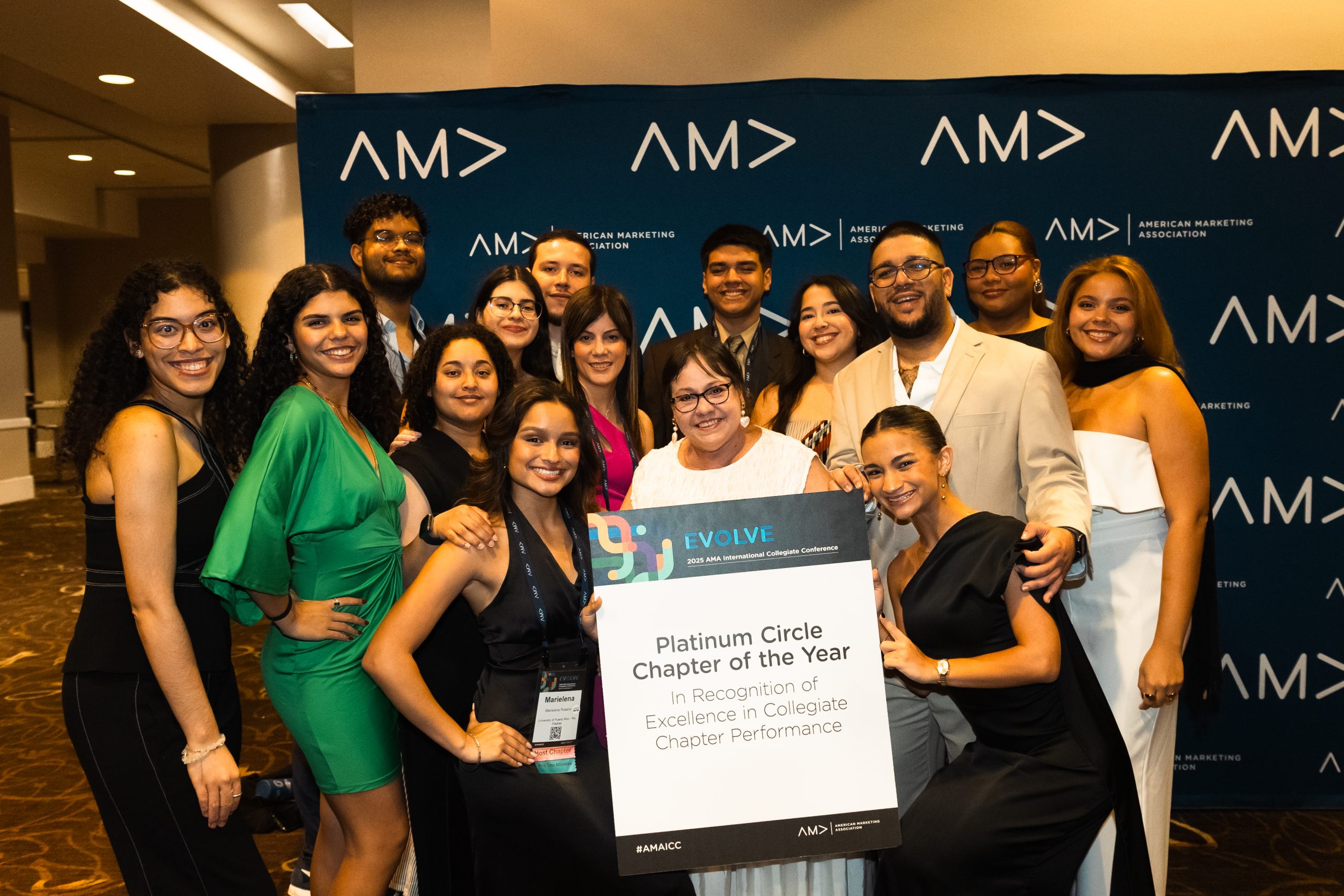 Grupo de estudiantes participantes del International Collegiate Conference de la AMA