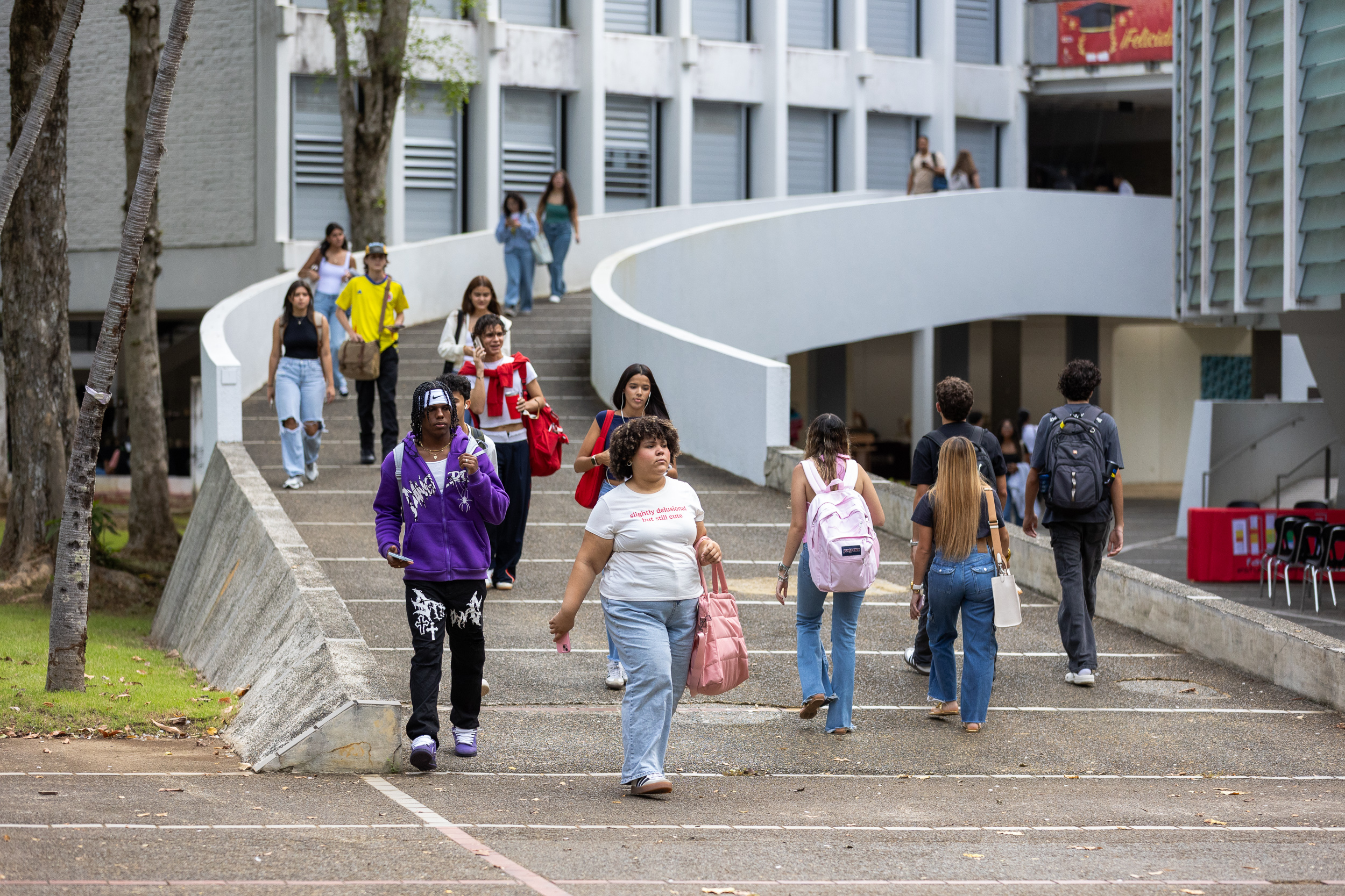Estudiantes en el primer día de clases en el Recinto de Río Piedras de la UPR