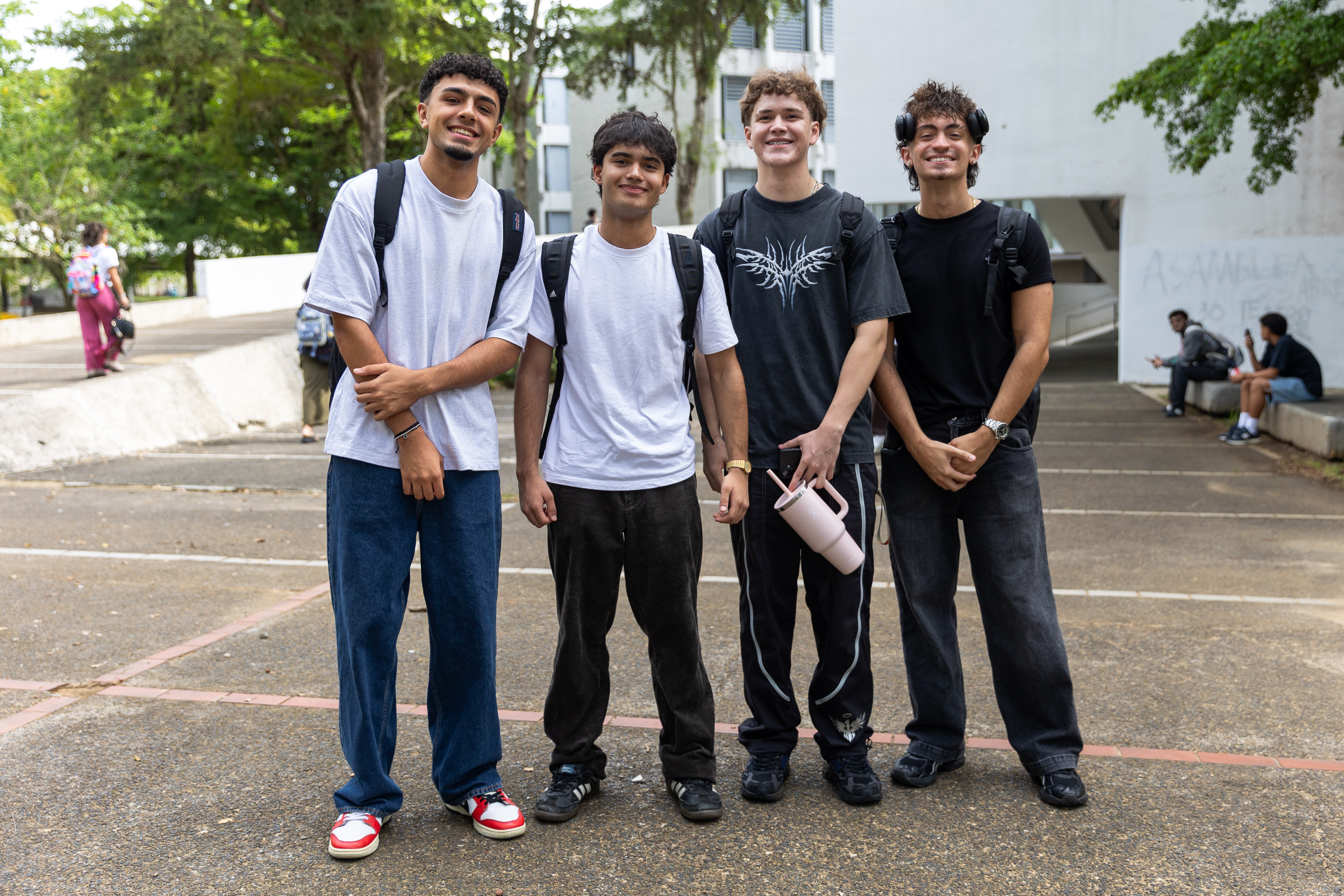 Estudiantes en el primer día de clases en el Recinto de Río Piedras de la UPR