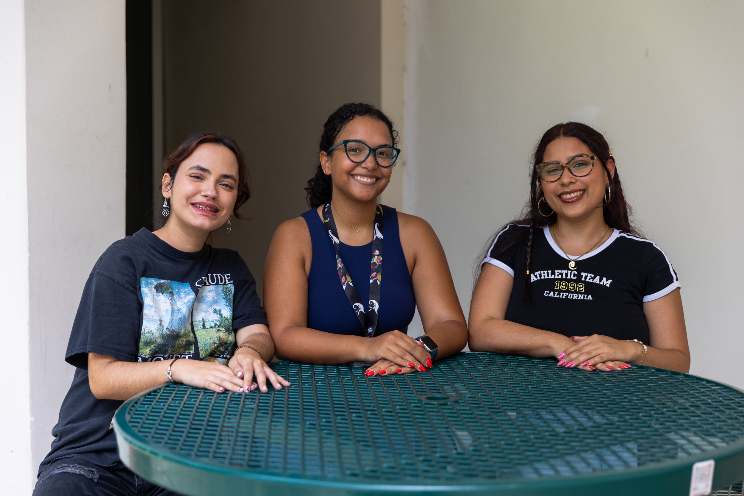Estudiantes en el primer día de clases en el Recinto de Río Piedras de la UPR