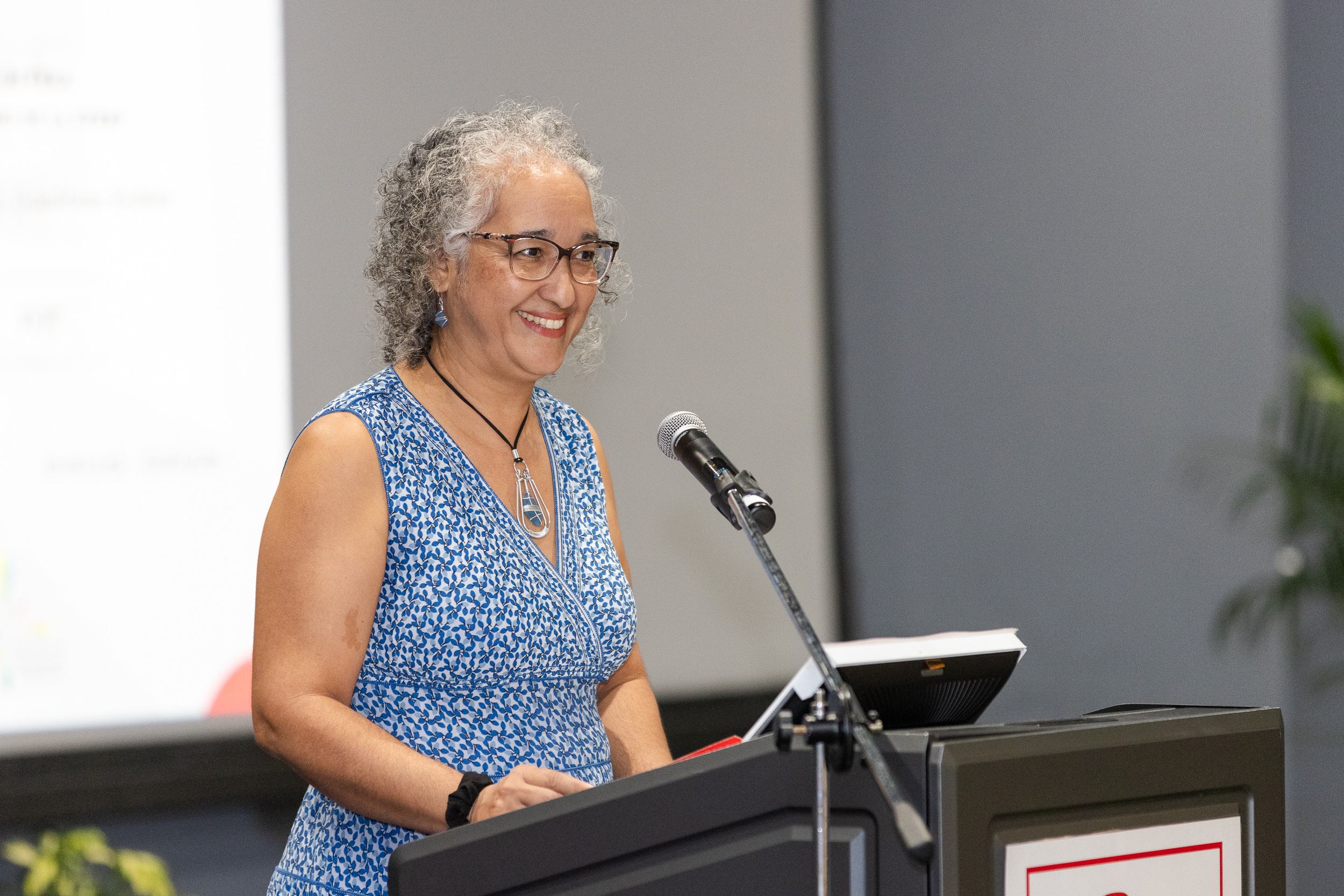 Dra. Agnes Bosch Irizarry, Decana de la Facultad de Humanidades