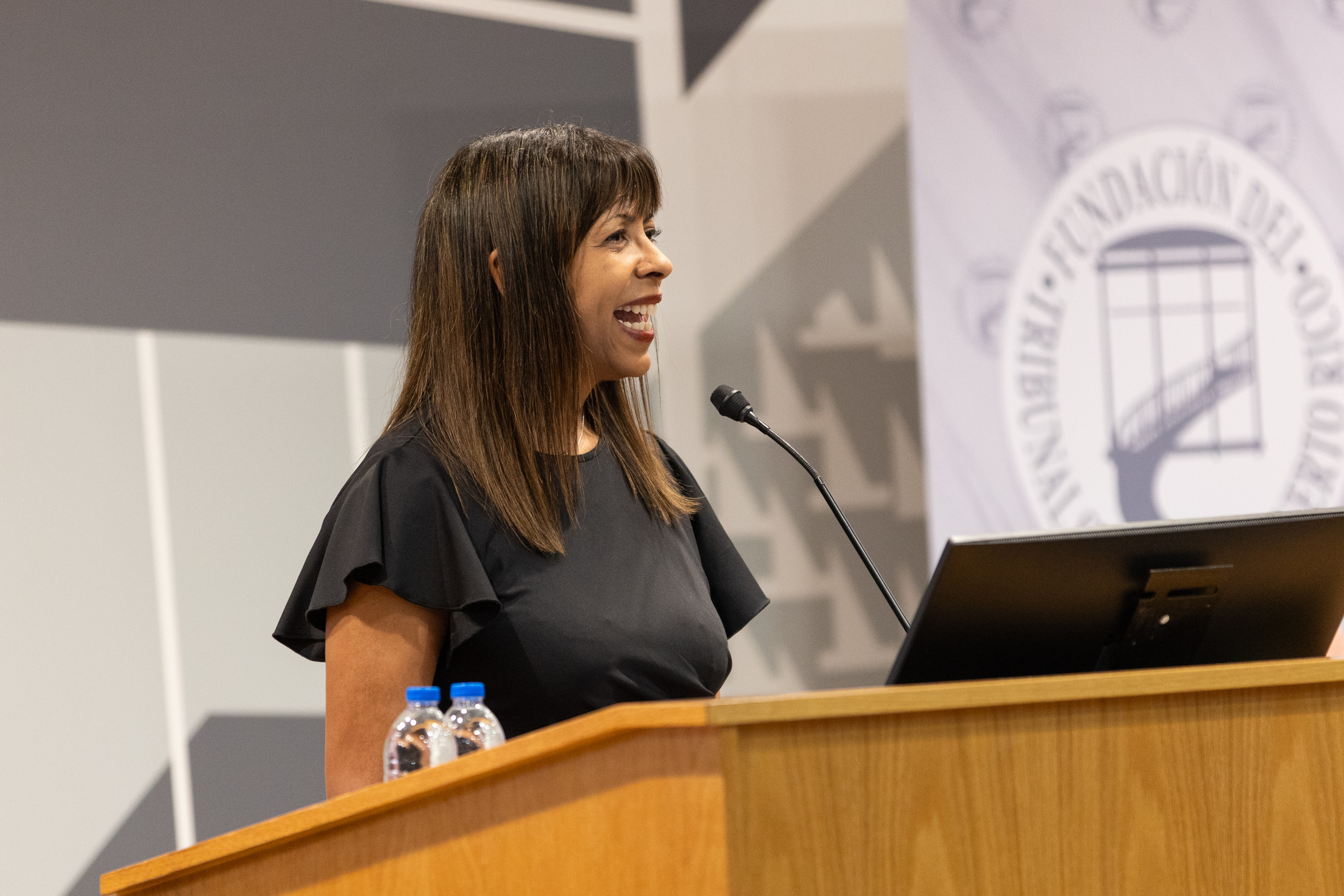 Vivian Neptune Rivera, decana de la Escuela de Derecho del Recinto de Río Piedras de la Universidad de Puerto Rico, institución que sirvió como cuna para la actividad.