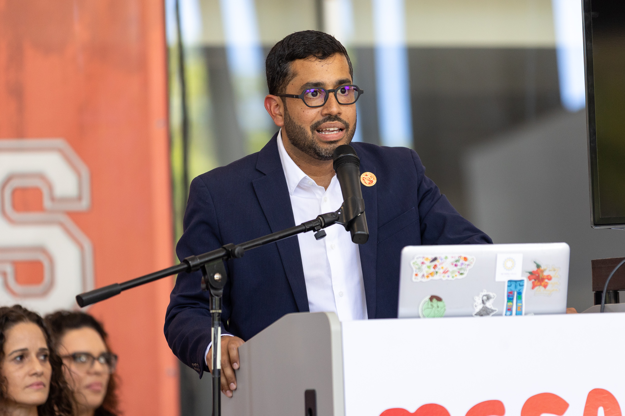 Dr. Jonathan Muñoz Barreto, Vicepresidente en Asuntos Estudiantiles de la UPR