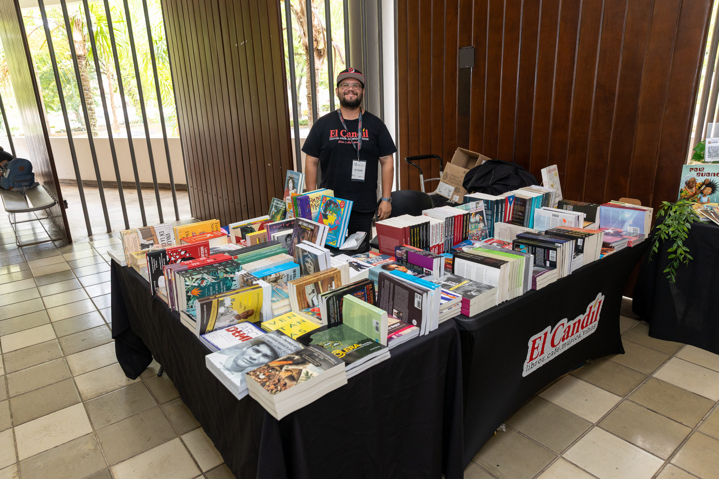 Participación de librerías locales y editoriales