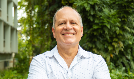 Catedrático de la UPRRP recibe premios de alto prestigio