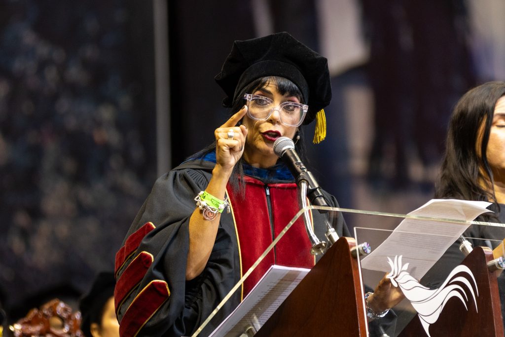 Dra. Gloria Díaz Urbina, decana de estudiantes