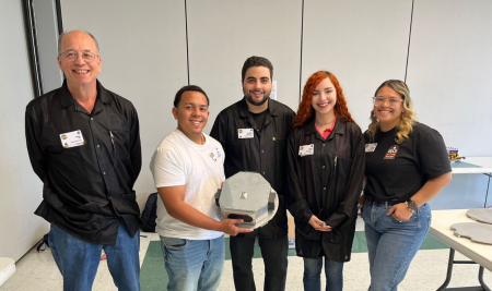 Equipo del Recinto de Río Piedras de la UPR llevará su investigación aeroespacial hasta la aurora boreal