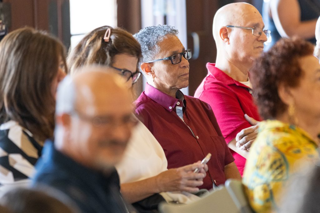 Asistentes a la actividad de reconocimiento a jubilados