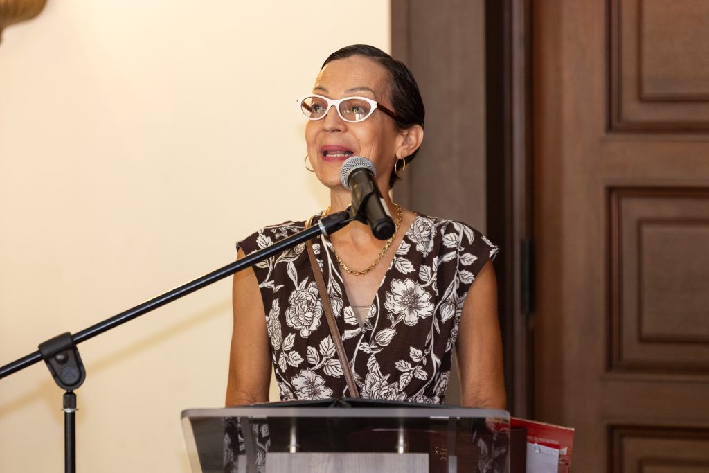 Dra. Grace Carro