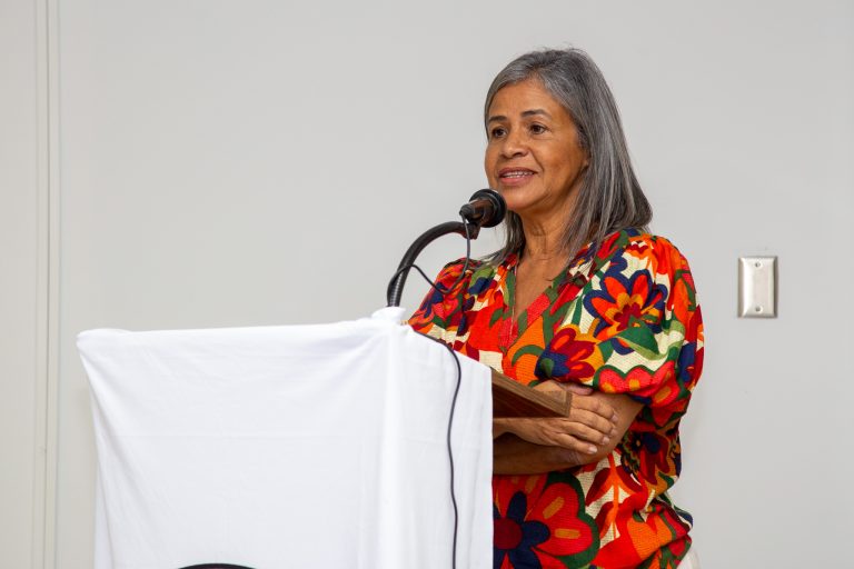 Dra. Milagros Méndez, decana Facultad de Ciencias Sociales